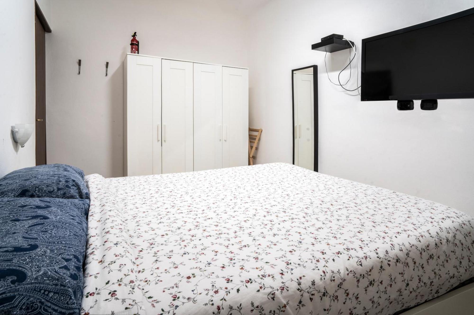 Apartamento Houseingenoacenter Parking Exterior foto